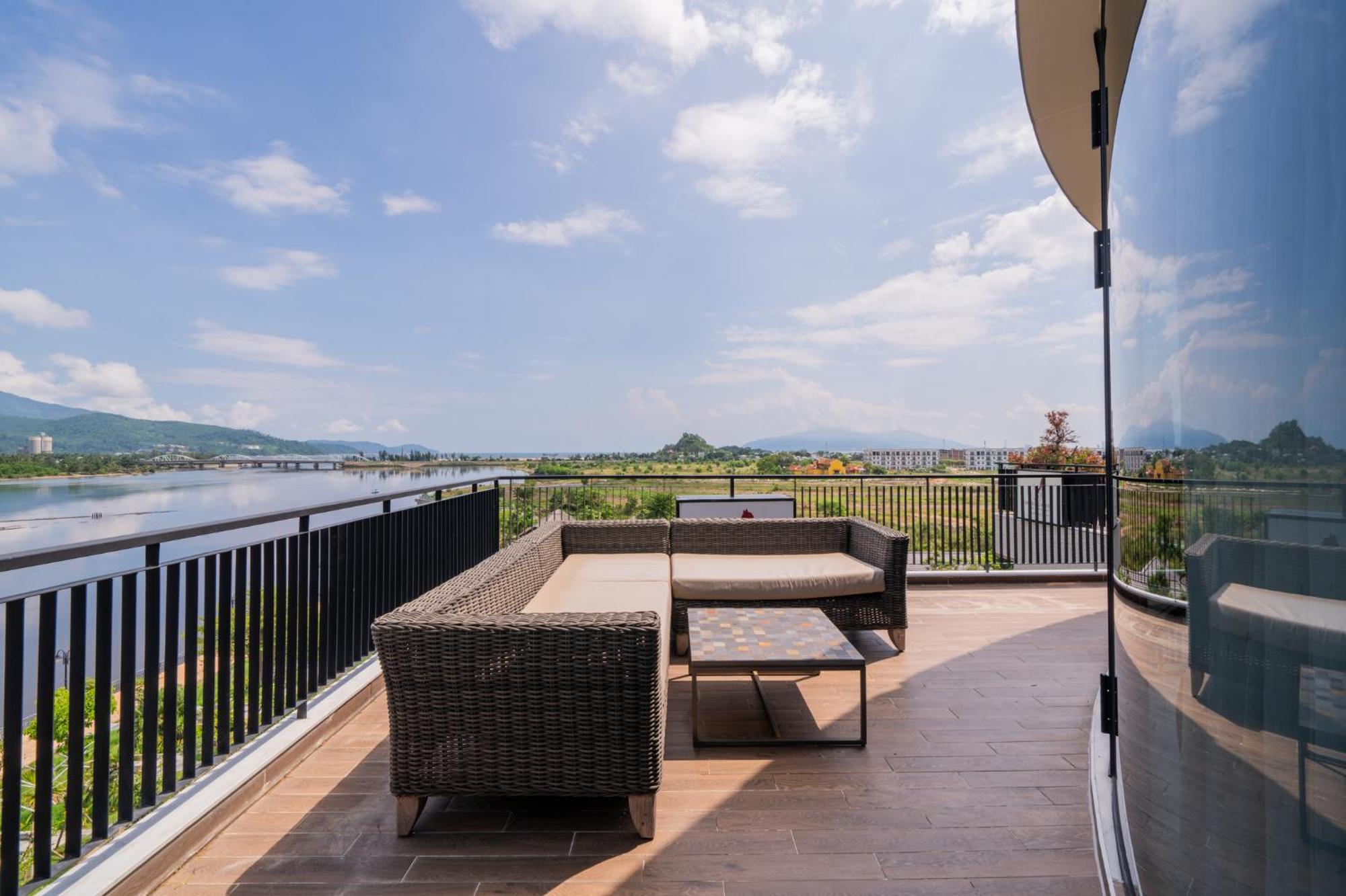 Cami Riverside Resort Da Nang Buitenkant foto