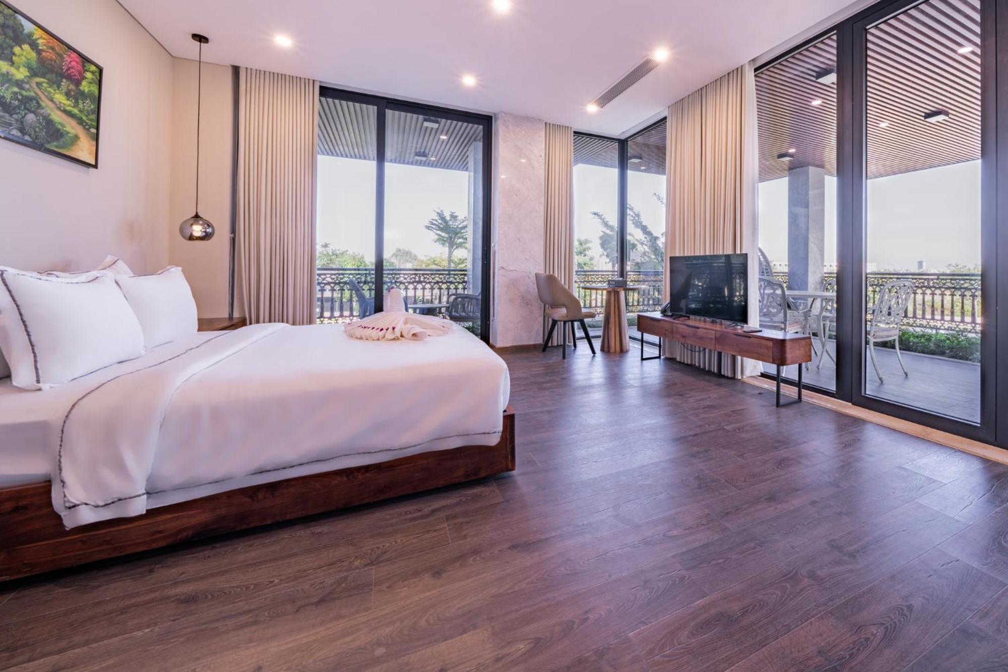 Cami Riverside Resort Da Nang Buitenkant foto