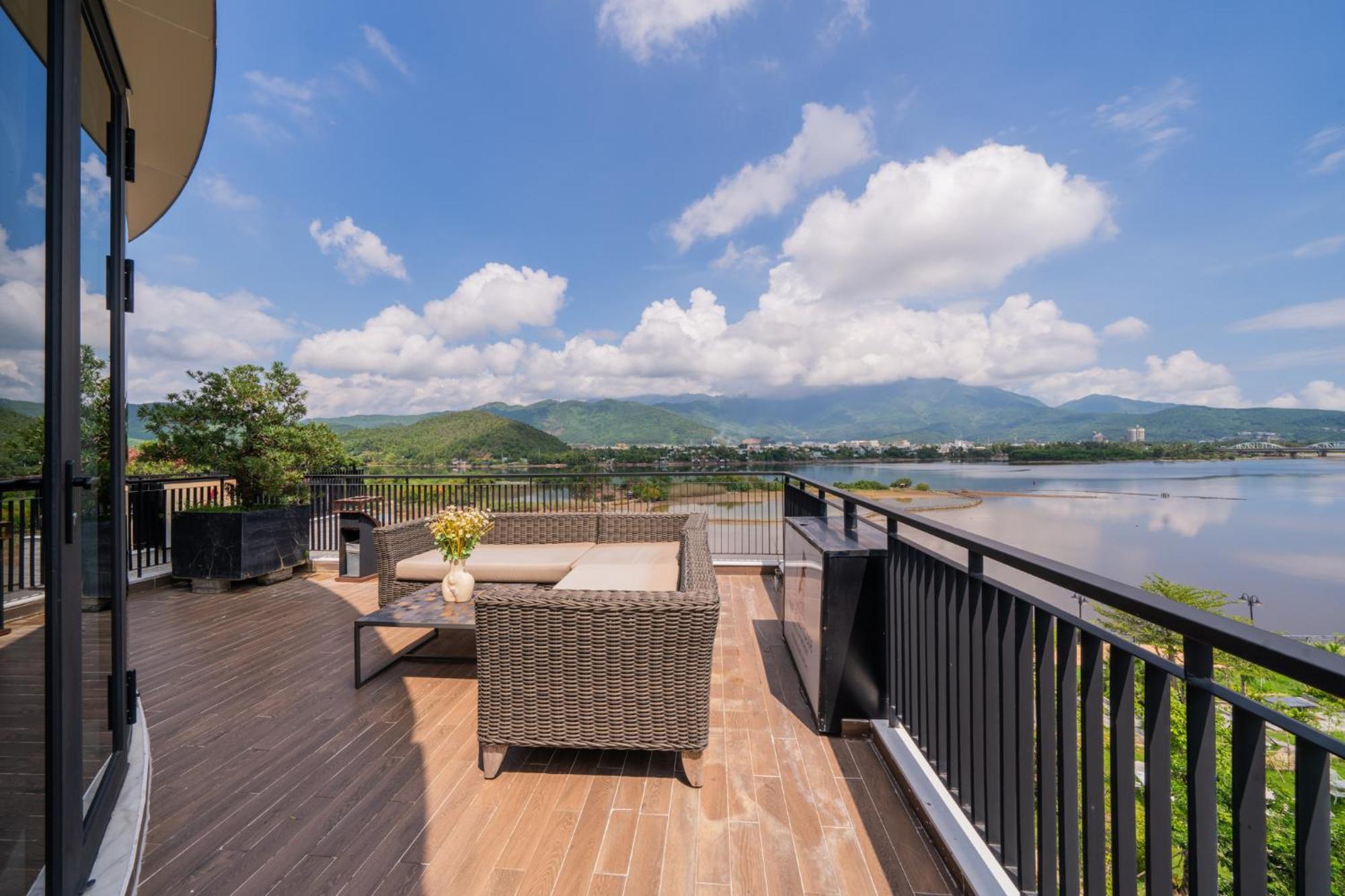 Cami Riverside Resort Da Nang Buitenkant foto