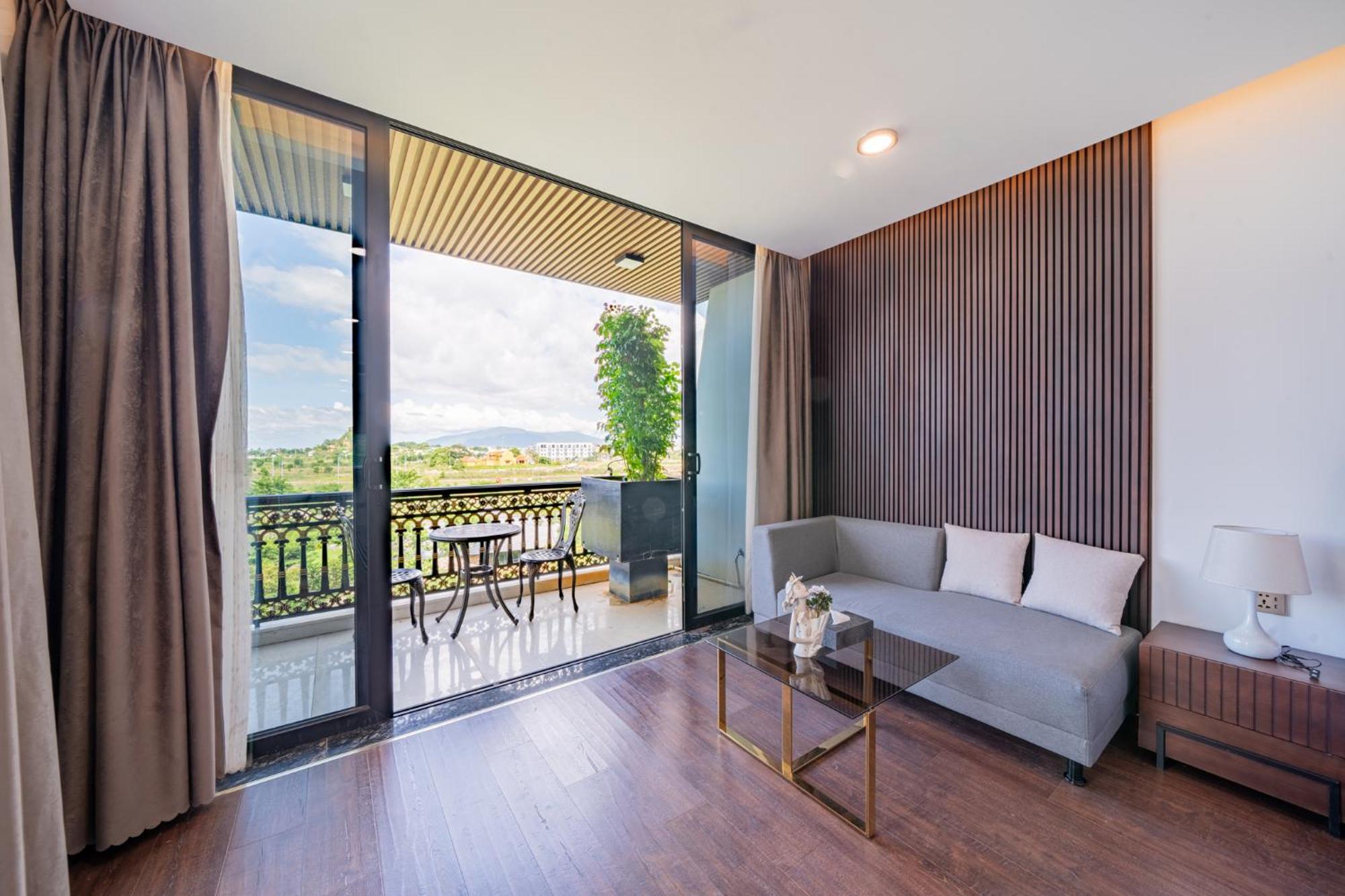 Cami Riverside Resort Da Nang Buitenkant foto