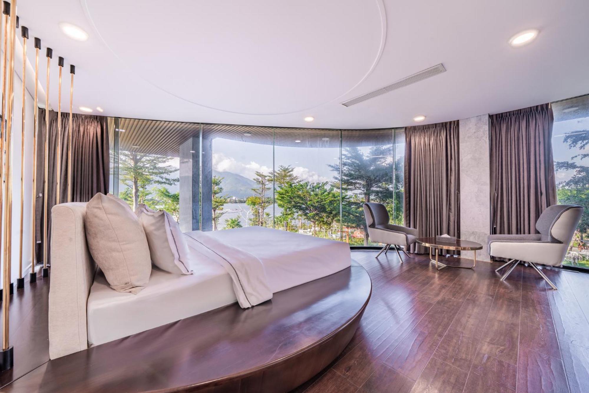 Cami Riverside Resort Da Nang Buitenkant foto